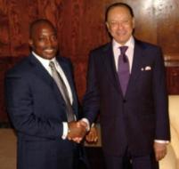 A g., le Président de la République Joseph Kabila Kabange. A dr., le président d