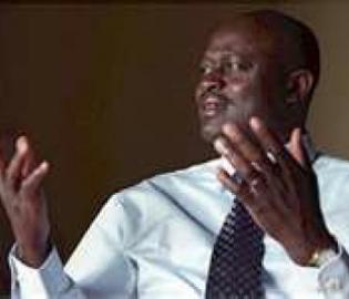 Douze mois derrières les barreaux.